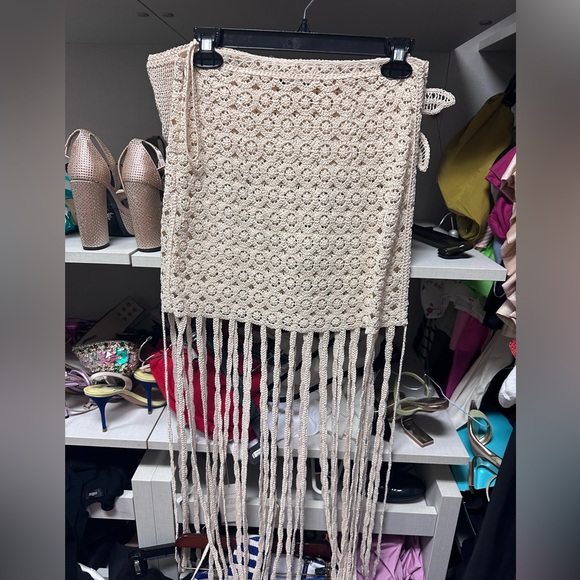 Set - Picture 2 of 3